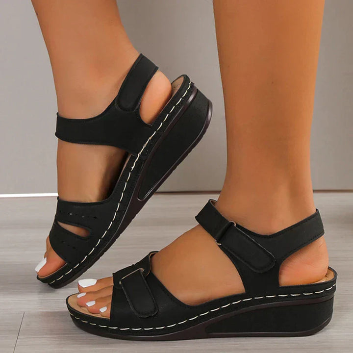 Callie | Women&