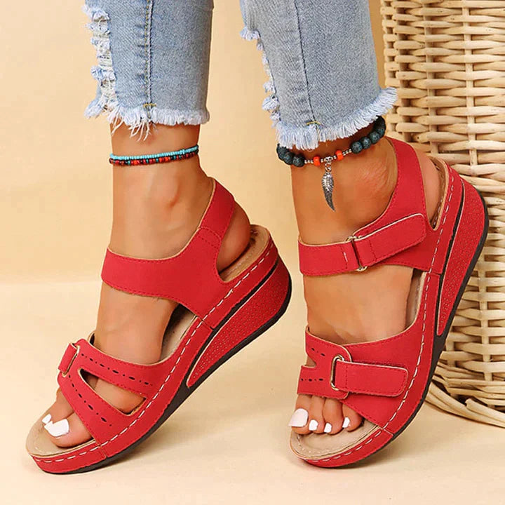 Elena | Women&