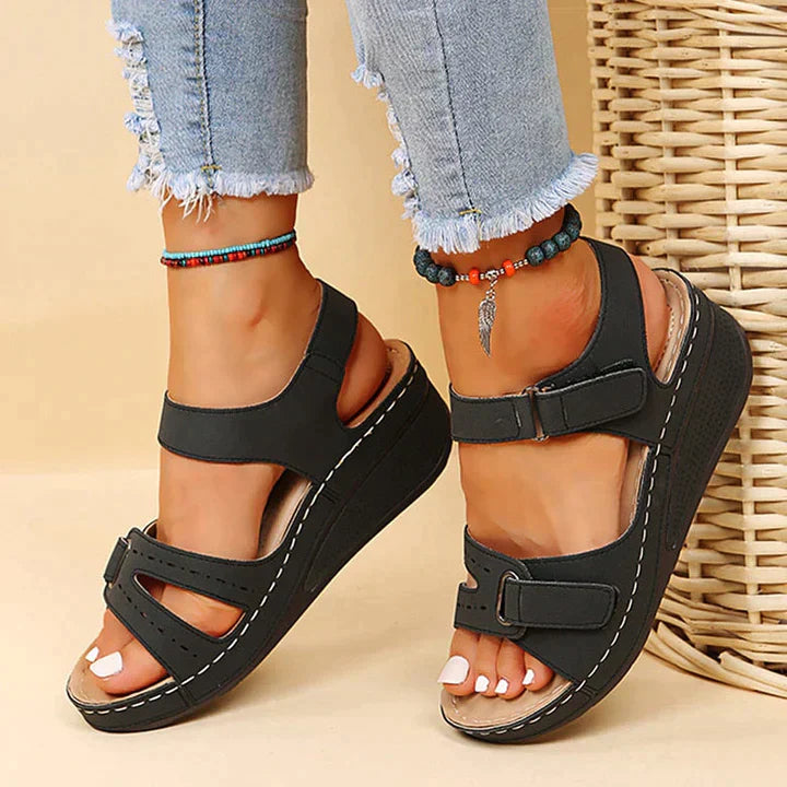 Elena | Women&
